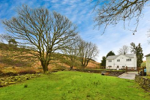 4 bed property, in Rhosfa Road, £450,000