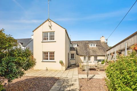 4 bed property, in Felin Road, £350,000
