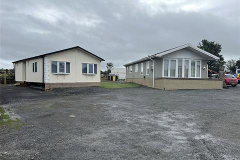 3 bed property, in The Cabin, £300,000
