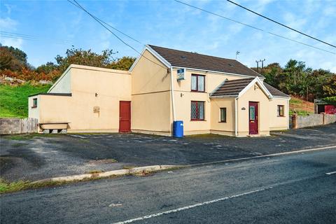 2 bed property, in Meinciau Road, £150,000