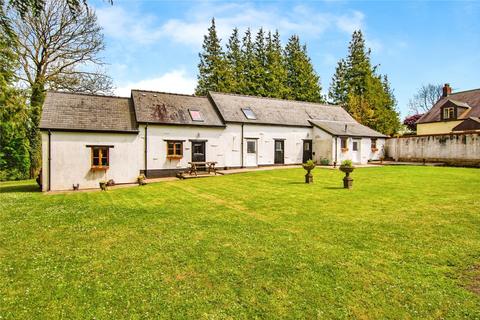 4 bed property, in Penybont, £625,000