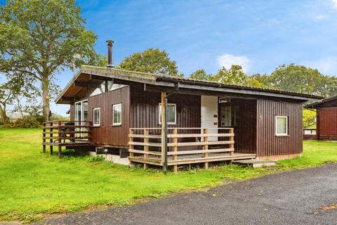 2 bed property, in Cenarth, £45,000