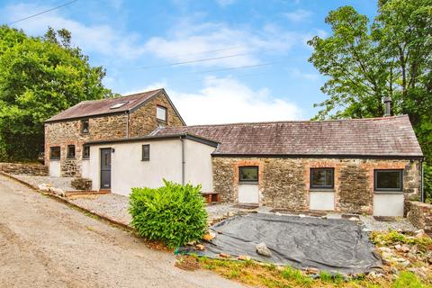 3 bed property, in Henfwlch Road, £325,000