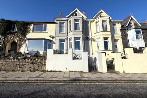 3 bed property, in Penslade Terrace, £180,000