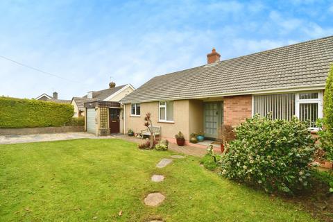 3 bed property, in Penbanc, £300,000