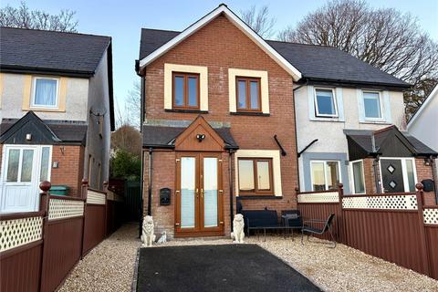 3 bed property, in Bryn Steffan, £185,000
