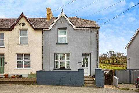 3 bed property, in Llanfihangel-ar-Arth, £260,000