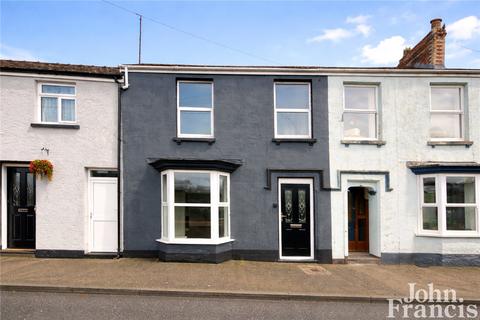 3 bed property, in Northfield Road, £160,000