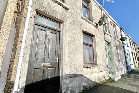 3 bed property, in Robert Street, £130,000