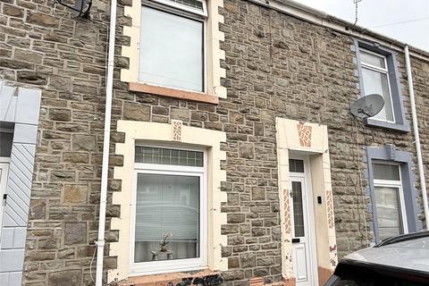 3 bed property, in Bennett Street, £150,000