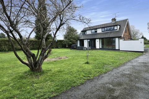 4 bed property, in Bawtry Road, £410,000