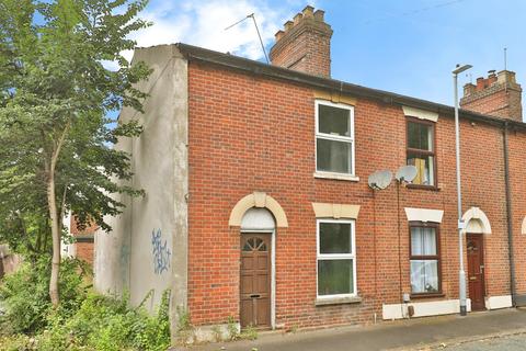 2 bed property, in St. Pauls Square, £120,000