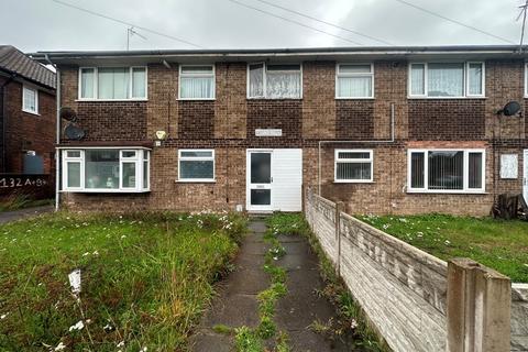 1 bed property, in Deans Road, £60,000