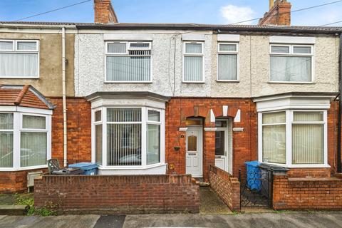 3 bed property, in East Park Avenue, £120,000