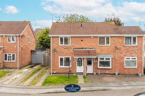2 bed property, in Thorney Road, £190,000