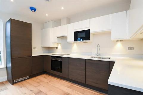 1 bed property, in Castle Row, £475,000