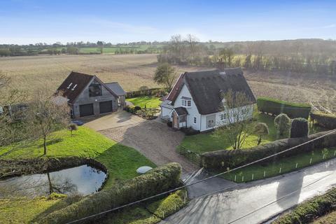 4 bed property, in Buxhall Road, £899,995
