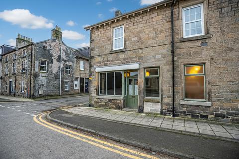 1 bed property, in 38 Henry Street, £56,500
