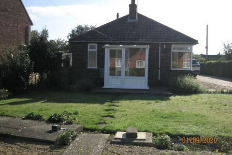 2 bed property, in Drury Lane, £95,000