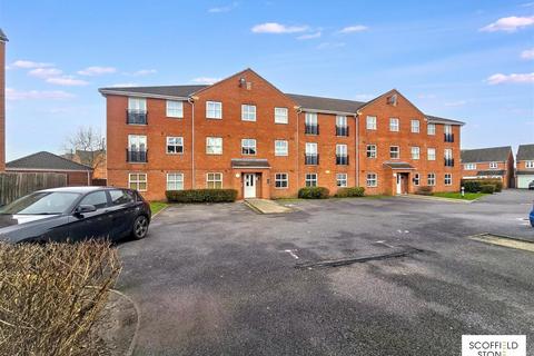 2 bed property, in Welland Road, £120,000