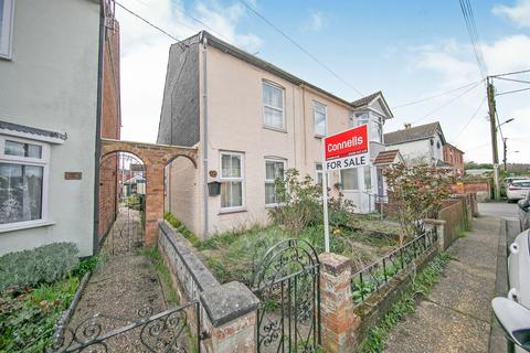 3 bed property, in Church Hill, £230,000