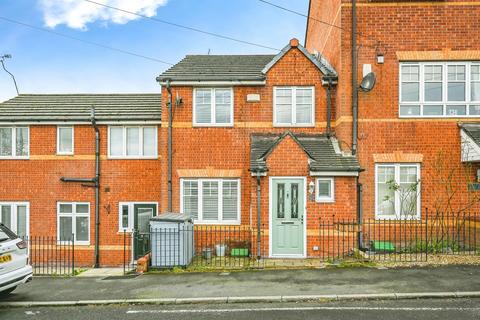 3 bed property, in Millstead Road, £185,000