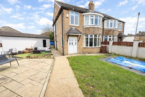 4 bed property, in Lulworth Drive, £280,000
