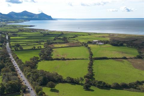 Land, in Caernarfon, £10,900,000