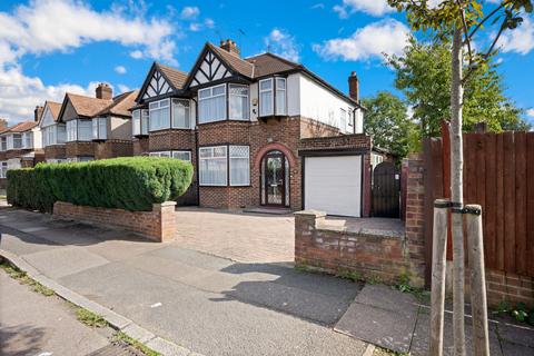 3 bed property, in Charmian Avenue, £675,000