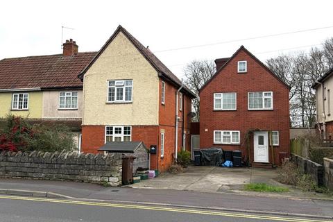 6 bed property, in Bere Lane, £535,000
