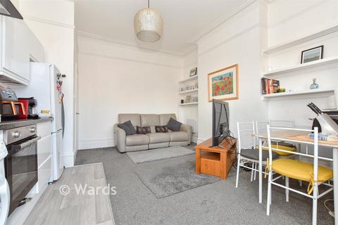 1 bed property, in Ethelbert Square, £154,500
