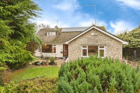 5 bed property, in Carlingcott, £650,000