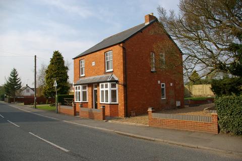 4 bed property, in Gold Street, £450,000