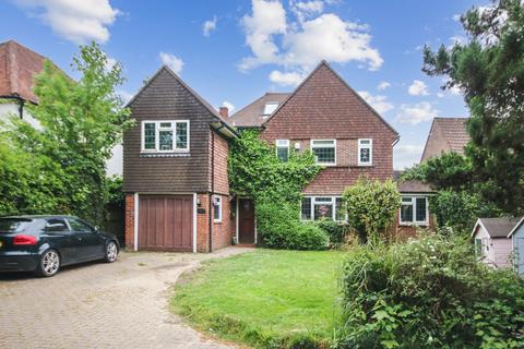 5 bed property, in Holtye Road, £800,000