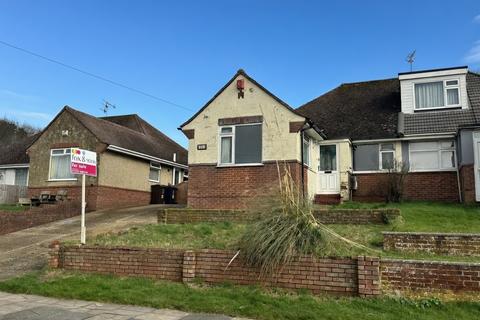 3 bed property, in Downs Valley Road, £325,000
