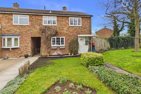 3 bed property, in Raleigh Crescent, £375,000