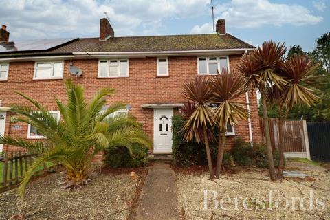 4 bed property, in Falkland Green, £385,000