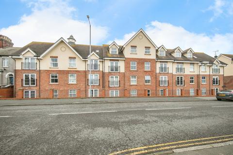 2 bed property, in Main Road, £140,000