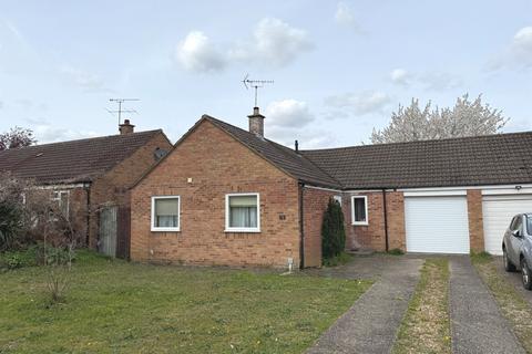 3 bed property, in Edmund Road, £250,000