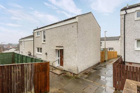 3 bed property, in Bruce Crescent, £100,000