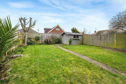 4 bed property, in Friars Avenue, £399,950