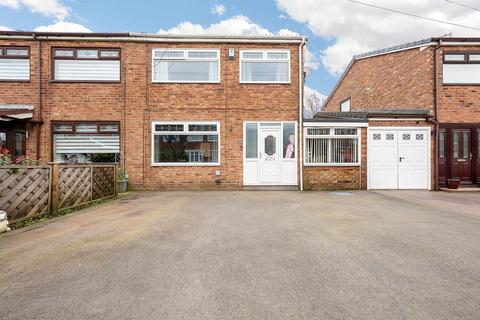 3 bed property, in Burscough, £260,000