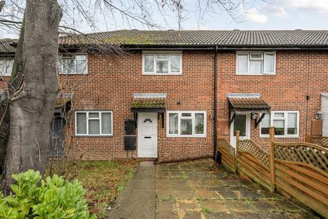 2 bed property, in Hornbeam Terrace, £375,000
