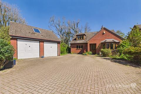 4 bed property, in Bradley, £650,000