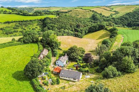 5 bed property, in Pelynt, £799,950