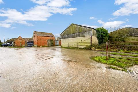 Land, in Dry Doddington, £800,000