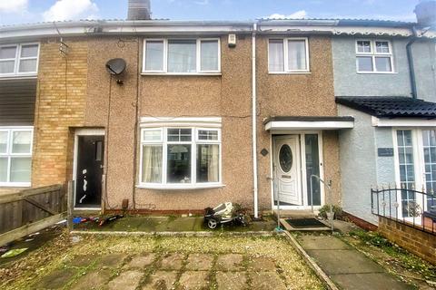 3 bed property, in Thackeray Road, £62,000