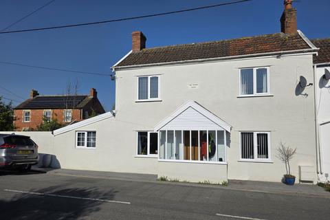 2 bed property, in Brent Road, £300,000