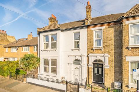 3 bed property, in Renmuir Street, £700,000