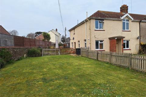 5 bed property, in Court Orchard Road, £395,000